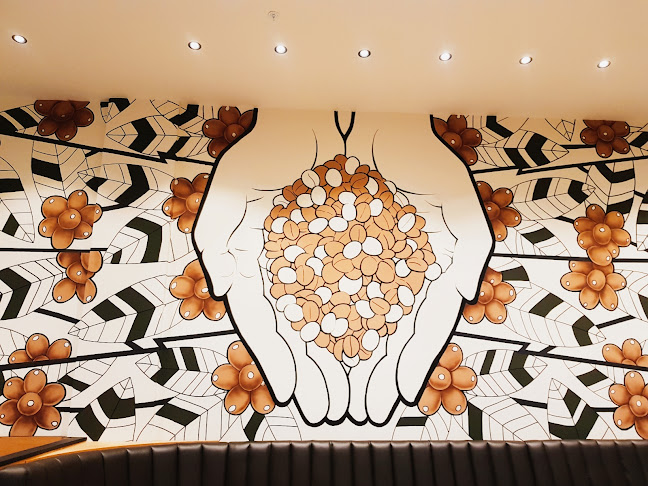 Starbucks Cavendish Square - Hospitality and gastronomy