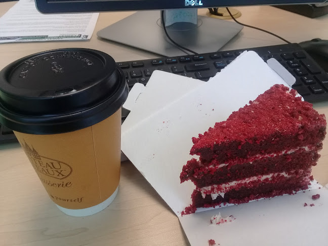 Château Gâteaux Thrupps Centre - Hospitality and gastronomy