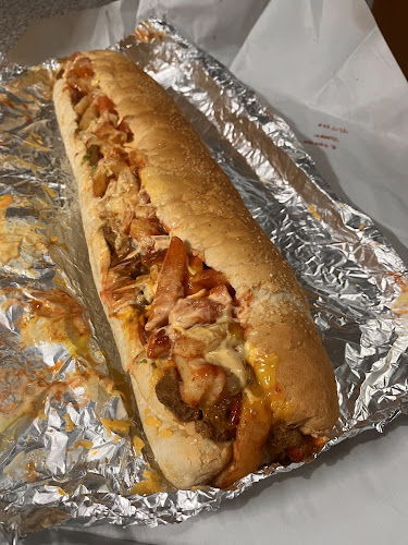 Momos Fast Foods & Takeaways