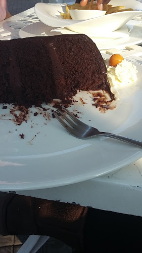 Comentarii opinii despre Olives and Plates Wits Club and Conference