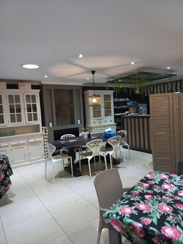 Gold Leaf Cafe - Hospitality and gastronomy