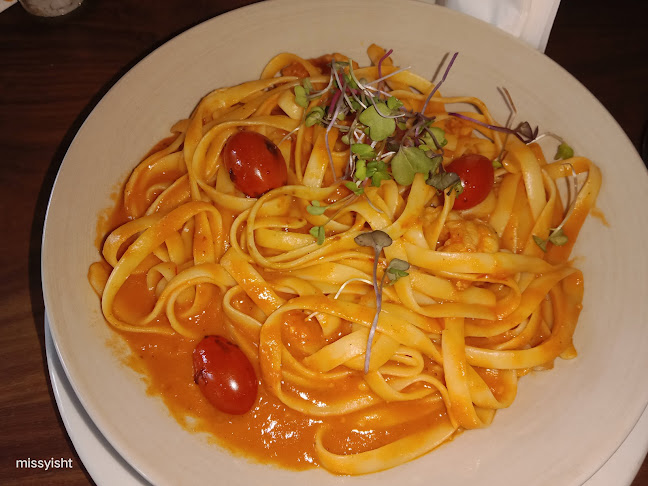 Fahrenheit Seafood & Grill