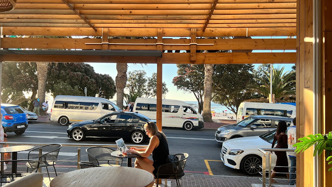 Starbucks Camps Bay - Hospitality and gastronomy
