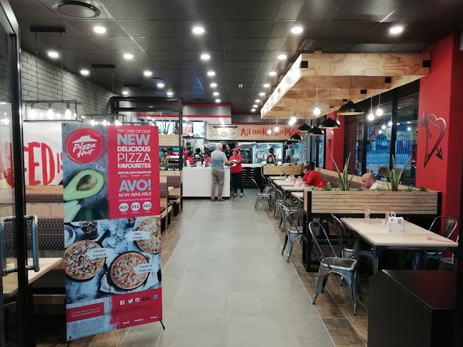 Pizza Hut Appletons Village - Hospitality and gastronomy