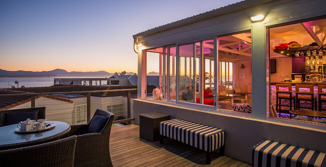 Blue Oyster Cocktail Bar - Mossel Bay