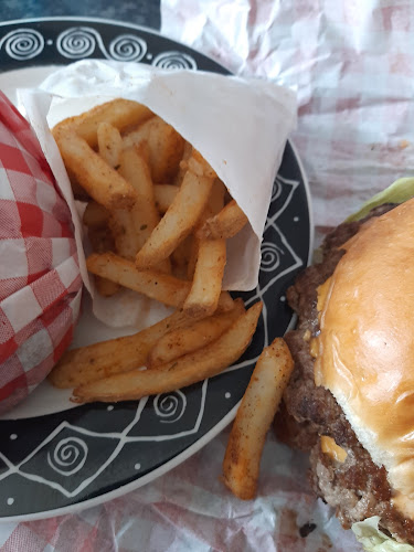 Comentarii opinii despre MJs Burgers