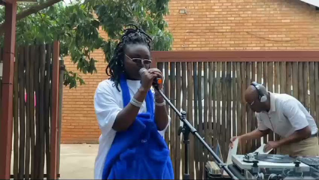 House22cafe & Carwash