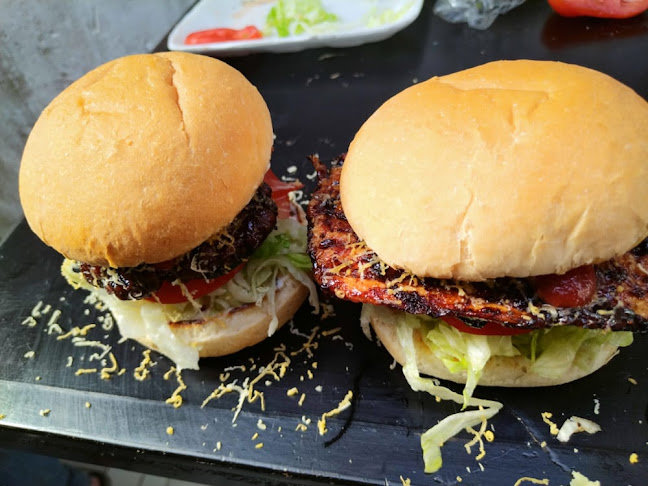 Opinii despre Loxion Lifestyle Eatry în Soweto - Hospitality and gastronomy