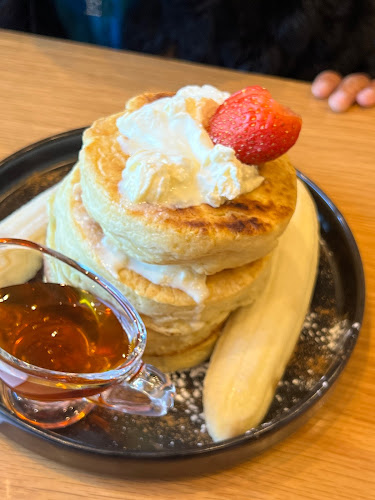 Shop 11D, The Zone, 177 Oxford Rd, Rosebank, Johannesburg, 2196