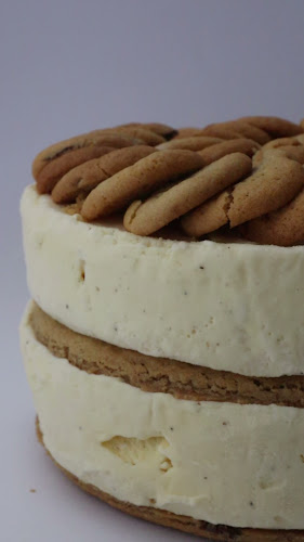 Crumbs And Cream - Hospitality and gastronomy