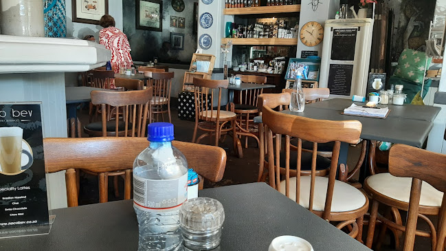 Cafe Nouveau, Pinelands - Cape Town