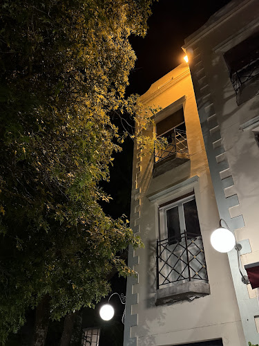 Shop 2, De Wet Centre Courtyard, Church St, Stellenbosch Central, Stellenbosch, 7600