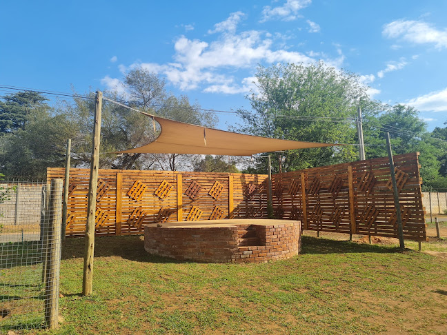 The Lazy Pig Pub & Eatery - Hospitality and gastronomy