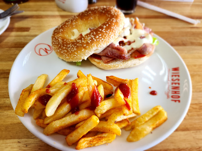 Wiesenhof At Life Flora Clinic