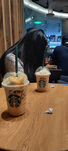 Comentarii opinii despre Starbucks Fourways Mall