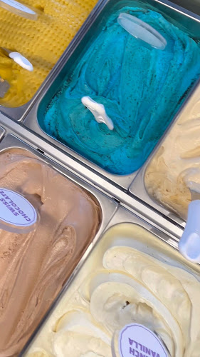 Opinii despre Crumbs And Cream în Sandton - Hospitality and gastronomy