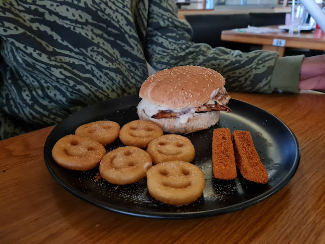 14 Baron Van Reede St, Oudtshoorn, 6620