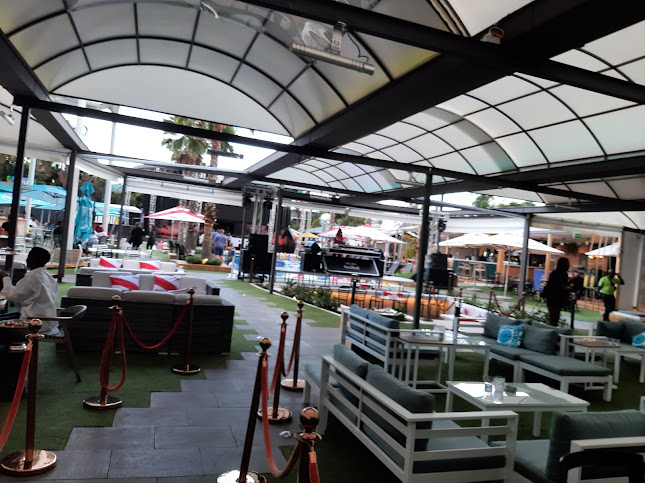 Fourways Blvd, Fourways, Sandton, 2196