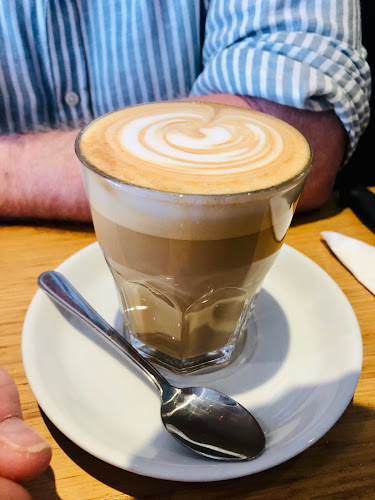 Opinii despre Bootlegger XS - Sea Point în Cape Town - Hospitality and gastronomy