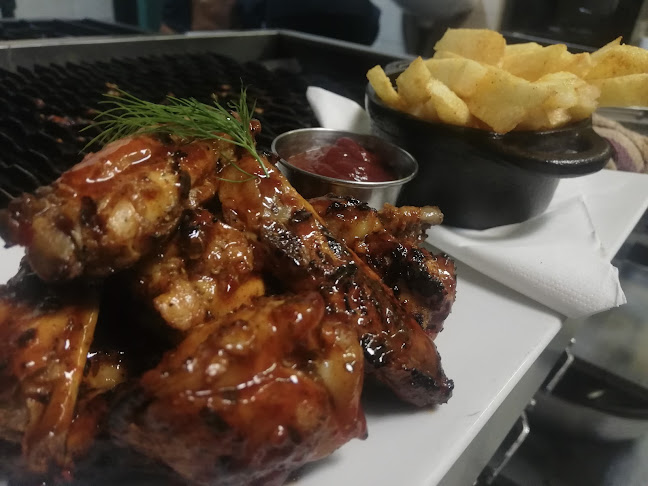 Luxx Restobar - Hospitality and gastronomy