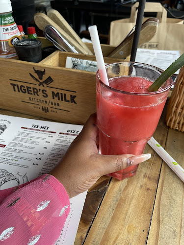 Shop 33, Village View Shopping Centre, Bedfordview, 2007