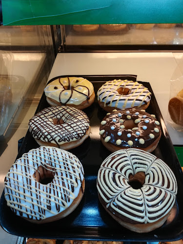 Cnr Republic &, Surrey Ave, Ferndale, Randburg, 2194