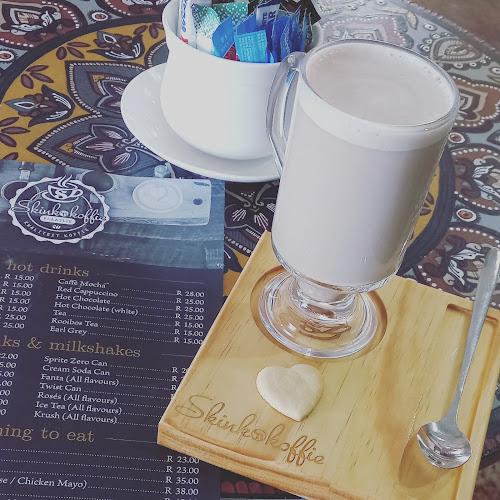 Skink 'n koffie - Brits