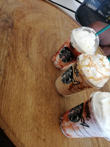 Opinii despre Starbucks | Delcairn Centre Kloof în Durban - Hospitality and gastronomy