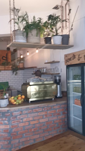 Opinii despre Nourish'd Café & Juicery. în Cape Town - Hospitality and gastronomy