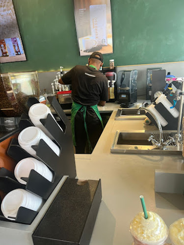 Starbucks Parkhurst - Randburg