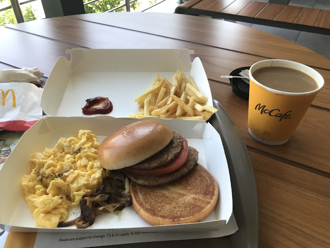 McDonald's Seapoint Drive-Thru - Hospitality and gastronomy
