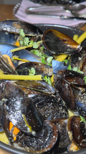 Acid Food & Wine Bar