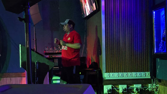 Flyerz Sports Bar and Grill