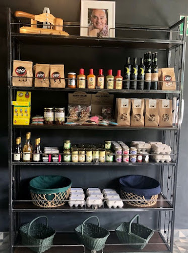 Gogo's Deli at Italo's - Hospitality and gastronomy