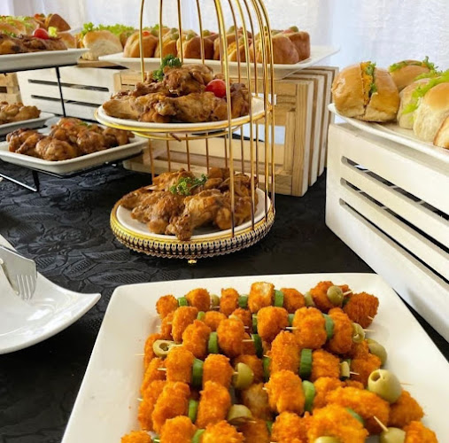 Opinii despre Busy Corner Lounge and Carwash în Vryheid - Hospitality and gastronomy