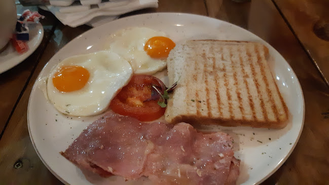 Comentarii opinii despre LEjiT Lekker Restaurant