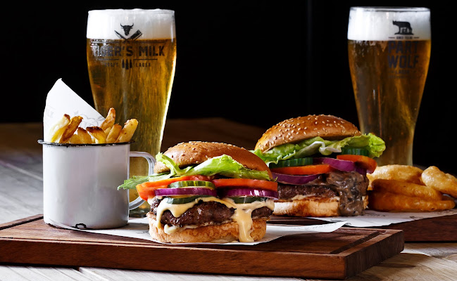 Opinii despre Tiger's Milk Kwena Square în Roodepoort - Hospitality and gastronomy