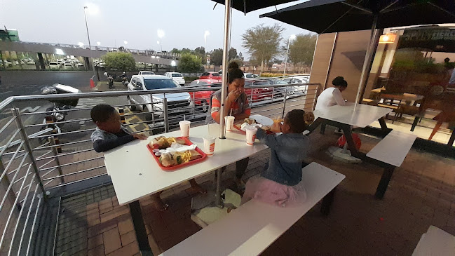 Opinii despre Burger King Lynwood Lane (Drive-Thru) în Pretoria - Hospitality and gastronomy