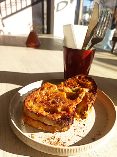 Moda Deli - Hospitality and gastronomy