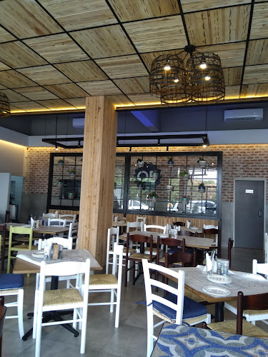 Shop 143, Barry Hertzog Ave, Emmarentia, Randburg, 2195