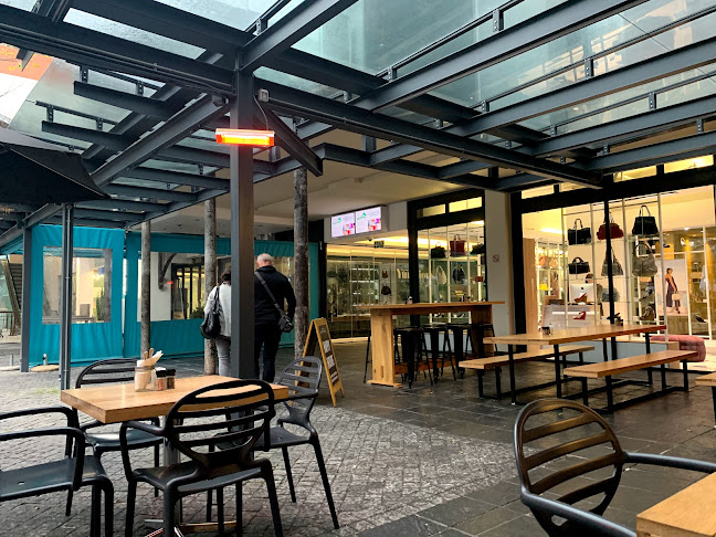 37 Main Rd, Green Point, Cape Town, 8051