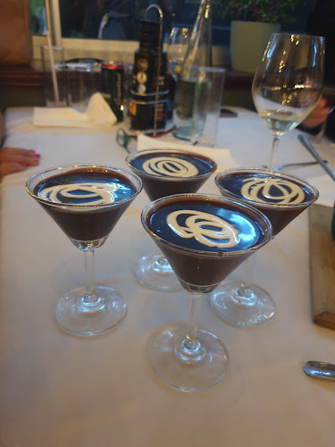 New Cumberland Building, 163 Beach Rd, Mouille Point, Cape Town, 8005