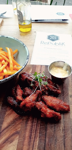 Comentarii opinii despre The Wing Republic on Florida Road