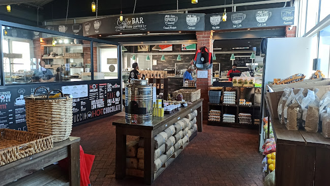 Bayview Ctr, Marsh St, Mossel Bay, 6506