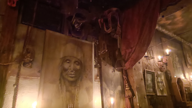 Dust And Dynamite - Hospitality and gastronomy