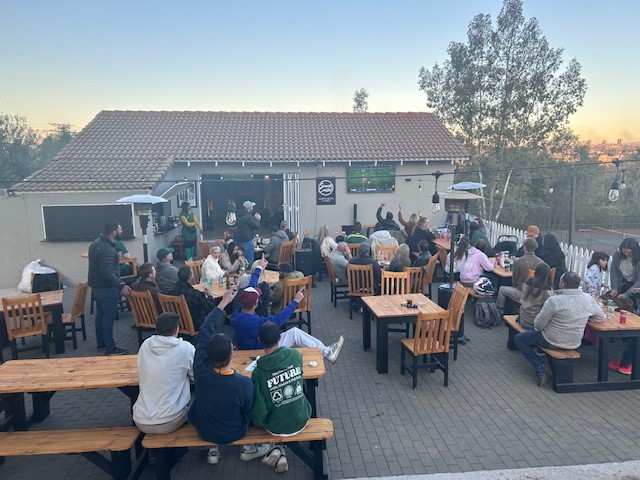 Comentarii opinii despre Twig & Berries Sports Bar & Grill