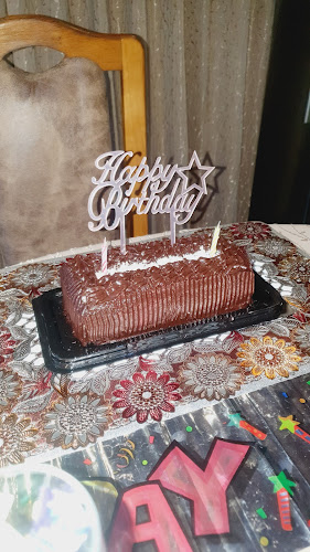 Charmz Bakery. - Chatsworth