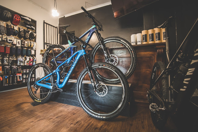 Comentarii opinii despre SOX Footwear & MOOD Coffee Bar