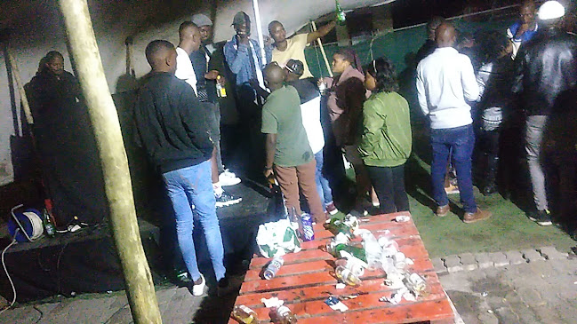 Comentarii opinii despre House 81 The Parliament