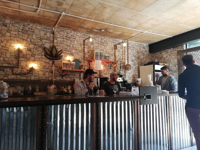 Opinii despre D'raven - BGF - (Formerly: Bohemian Beach Bums) în Durban - Hospitality and gastronomy